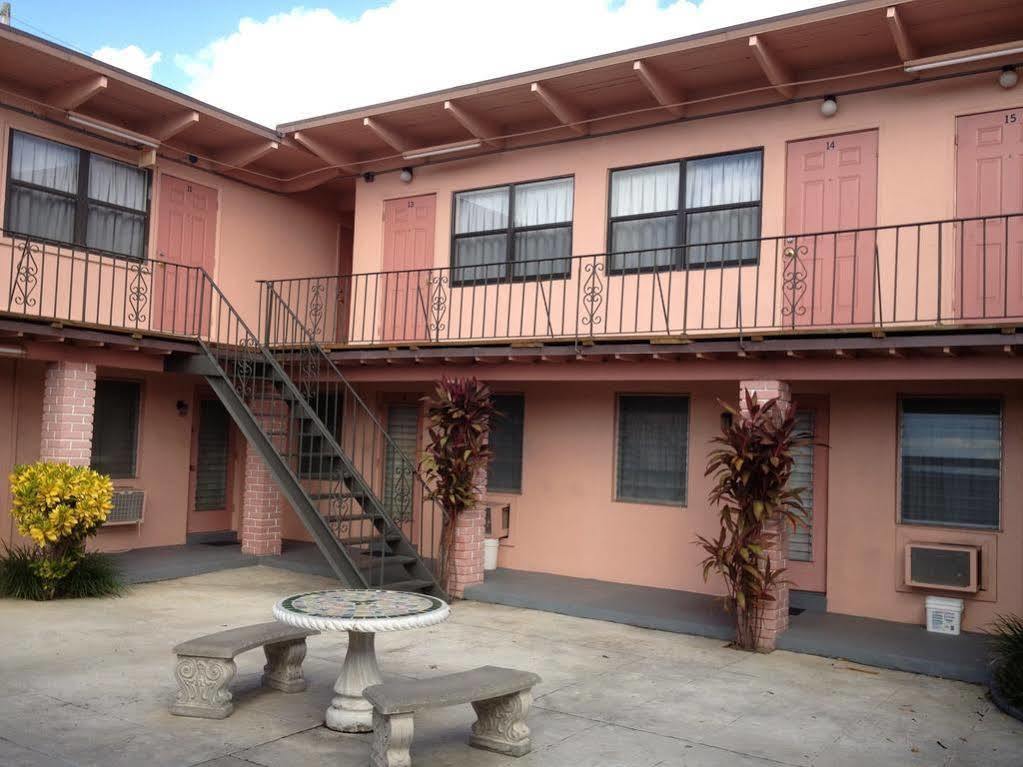 Helen Apartments & Motel West Palm Beach Extérieur photo